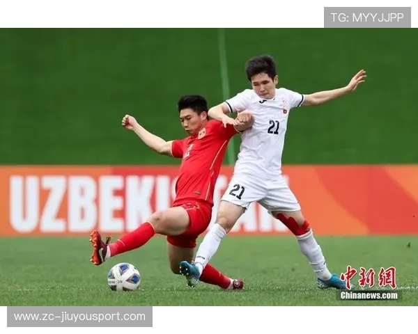 中国足球国家队加强技术动作规范性训练，足球国家队训练时间安排