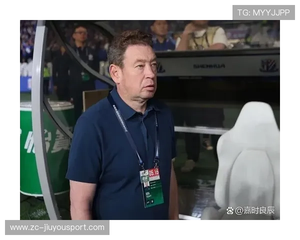 战队主教练临场指挥决定胜负，足球主教练临场指挥